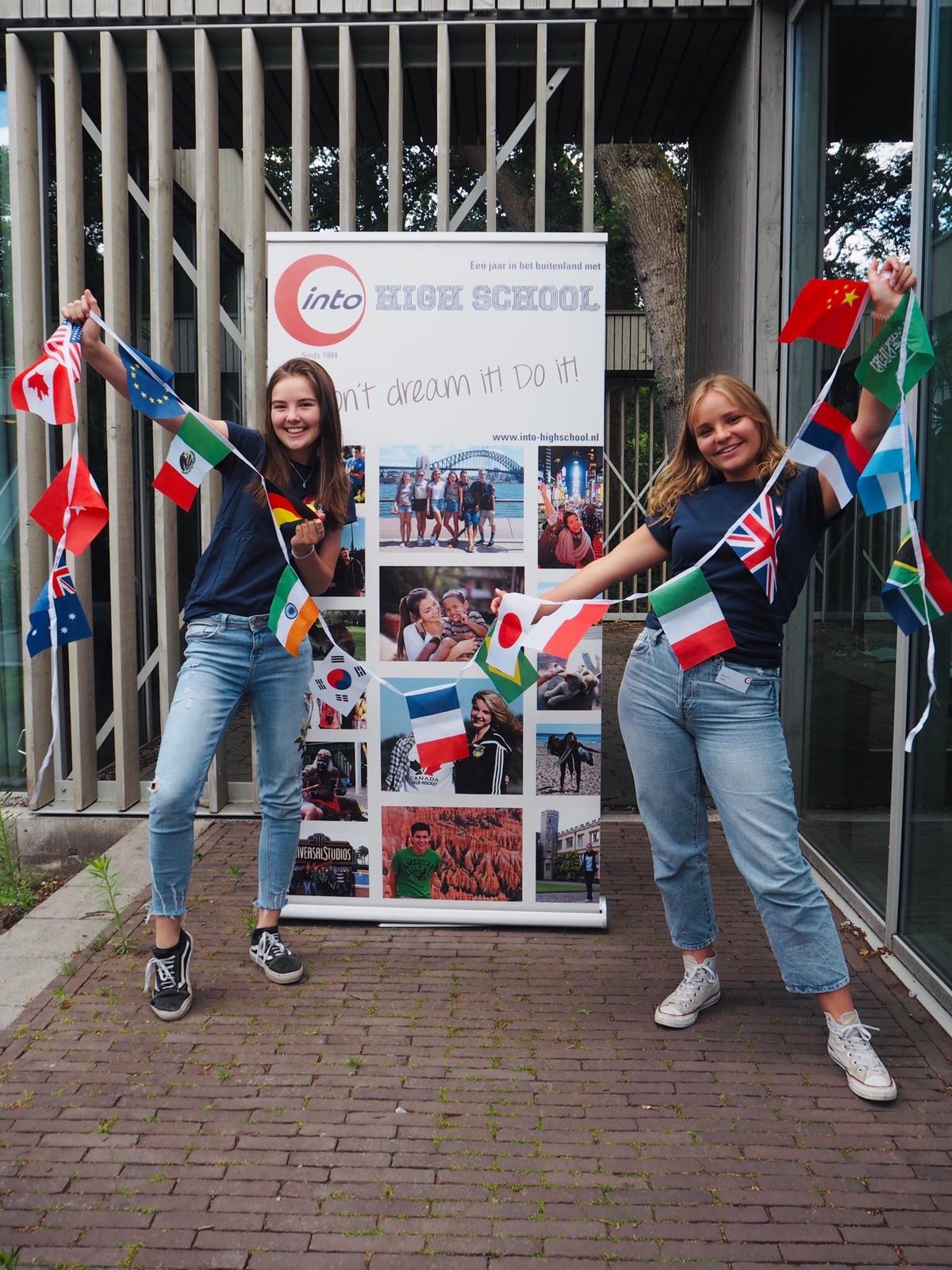 Into study exchanges team